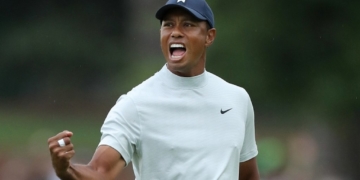 Masters 2019: Tiger Woods roars into contention at Augusta