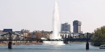 World War Two bomb detonated in Frankfurt’s river