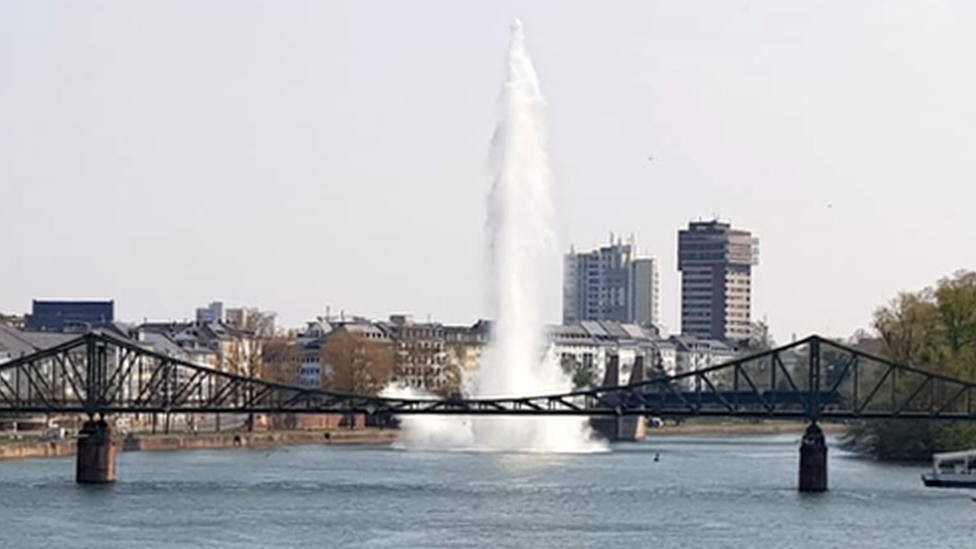 World War Two bomb detonated in Frankfurt’s river