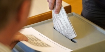 Final voting under way in European elections