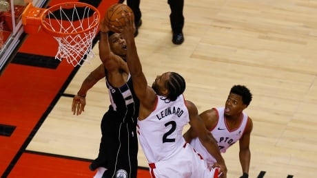 Resilient Raptors rally past Bucks to reach 1st NBA finals in franchise history