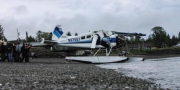 Pilot, passenger die in floatplane crash in Alaska