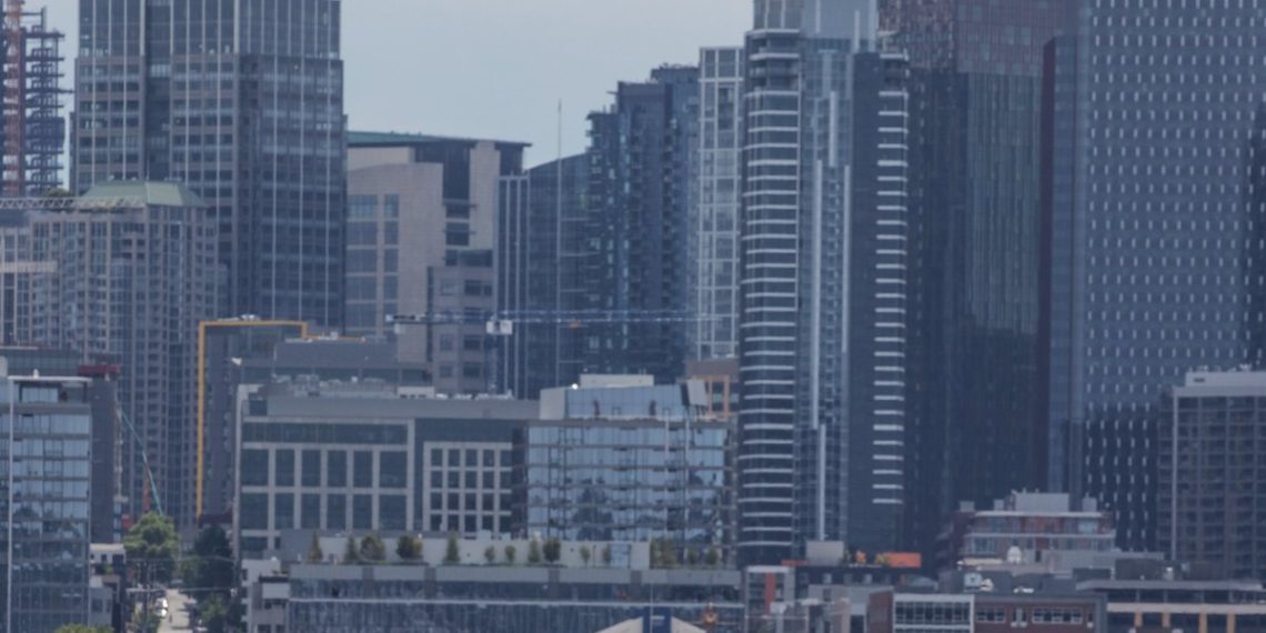 Second day of record-breaking heat in Western Washington