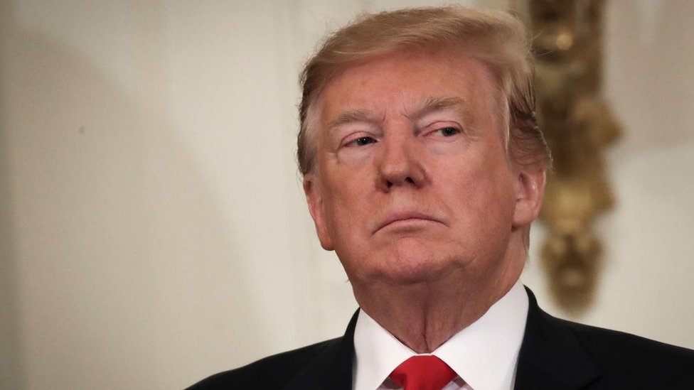 Trump defends census citizenship question