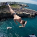 World’s top cliff divers make splash in Italy