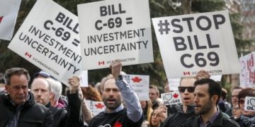 Liberal government accepts dozens of Senate amendments to C-69, rejects bulk of Tory changes
