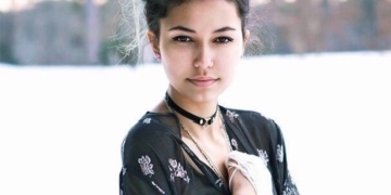 US dad ‘punched shark five times’ to save daughter