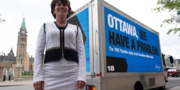 In prelude to war room, Alberta’s energy minister targets media outlets