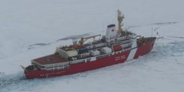 Trudeau government moves heavy-icebreaker job out of Vancouver Shipyards