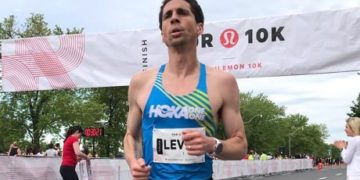 Canadian marathon record holder Cam Levins 5th in Toronto 10K