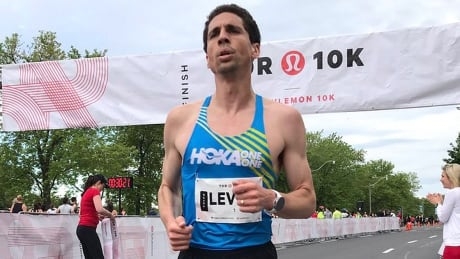Canadian marathon record holder Cam Levins 5th in Toronto 10K