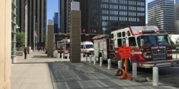 Man sprinkles white powder containing meth outside downtown Calgary courthouse