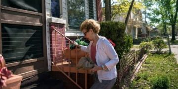 Falls the main reason seniors head to hospital: injury report