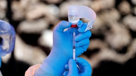 World’s 1st Ebola vaccine gets green light from EU regulator
