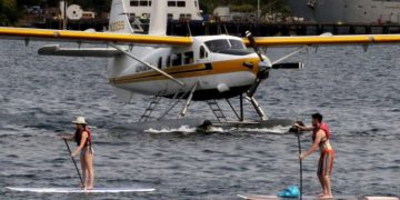 Kenmore Air and its Lake Union neighbors clash over landing area on crowded body of water
