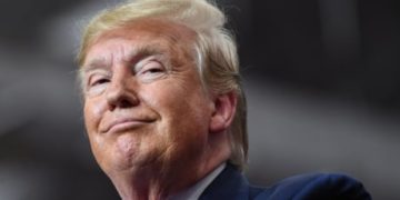 Anonymous book describes volatile, incompetent Trump