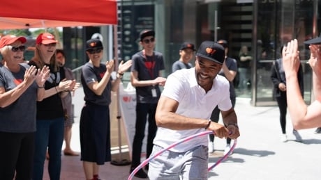 Most Canadians who switch careers are happier for it, survey finds