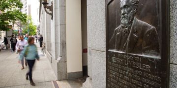 ‘Cutting and running’: King County closing its doors to street danger sends exactly the wrong message