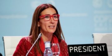 Longest UN climate talks end with no deal on carbon markets