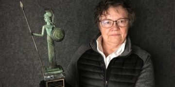 Founder of GeoWomen wins award for work with women in geosciences