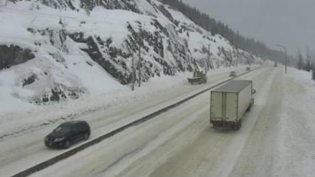Snowfall warnings in place for Coquihalla highway: Environment Canada