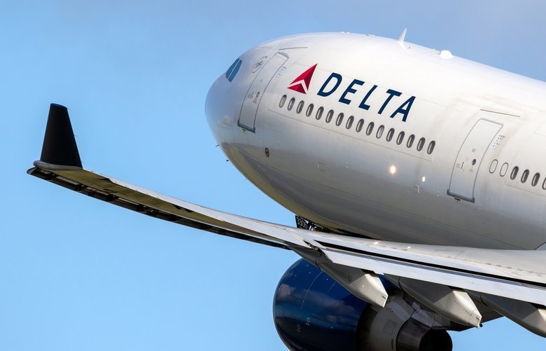 Delta reduces flights to Korea, Hawaiian Airlines will suspend them, as virus outbreak spreads