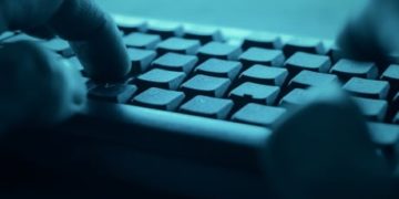 Personal information belonging to 144,000 Canadians breached by federal departments and agencies