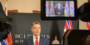 B.C. Liberals pressure province to help condo owners hit by skyrocketing strata insurance