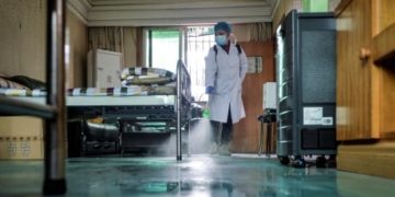 China says more than 1,700 health workers infected in coronavirus outbreak