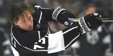 Canucks acquire Tyler Toffoli from Kings for Tim Schaller, prospect, 2nd-round pick