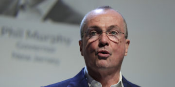 New Jersey governor reveals likely cancerous kidney tumor