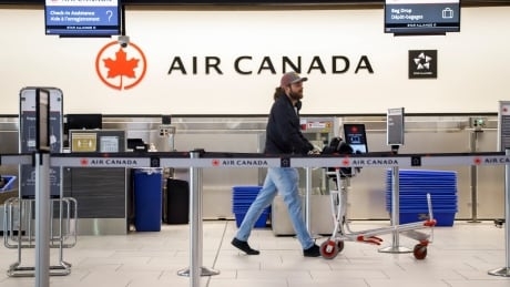 Air Canada to begin laying off 15,000 employees this week due to COVID-19, internal memo suggests