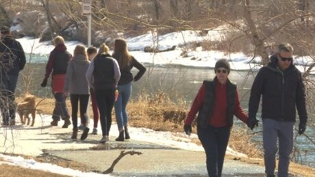 ‘Save lives’: Calgarians urged to enjoy quiet streets, less busy parks