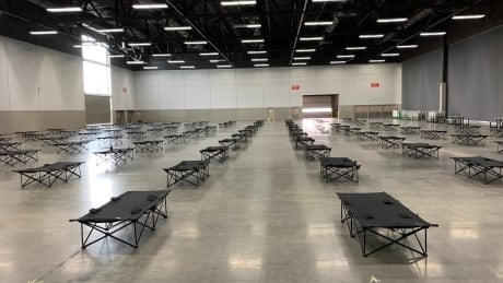 Nenshi says he’ll be watching after province overrules city on housing homeless in hotels