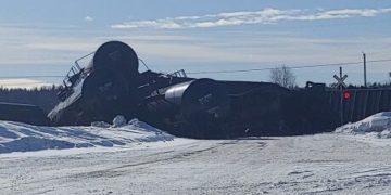 Train derailment near Prince George triggers school evacuation
