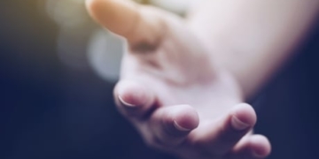 Victoria Facebook group helping thousands struggling while waiting for government support