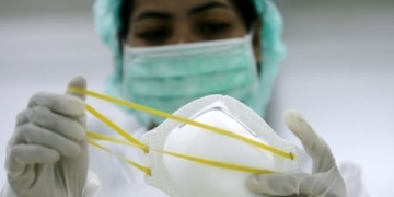 Manitoba researchers say they may have found a way to safely reuse N95 masks amid COVID-19 crisis