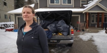 B.C. homeowners must fix sinkhole damage in unlivable neighbourhood, district says