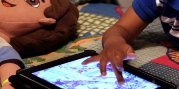 ‘You’re not breaking your children’: Experts say more screen time right now is OK