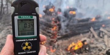 Ukraine battles forest fire near Chornobyl amid elevated radiation levels