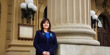 LaGrange unveils changes to spur more charter schools, unfunded homeschooling option