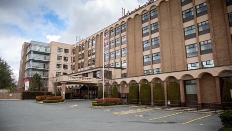2 B.C. long-term care homes get extra help to deal with COVID-19 outbreaks