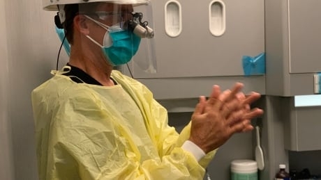 Alberta’s new PPE distribution plan unfair, doctors tell province