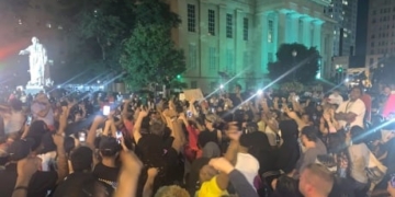 7 people shot in Kentucky in protests over police shooting death of Breonna Taylor