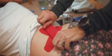 Unique help line aims to connect Albertans who need physical therapy during pandemic