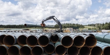 Limits on gatherings make it a ‘great time to be building a pipeline,’ says Alberta energy minister