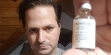 COVID-19 border closures worry Americans who come to Canada to buy insulin