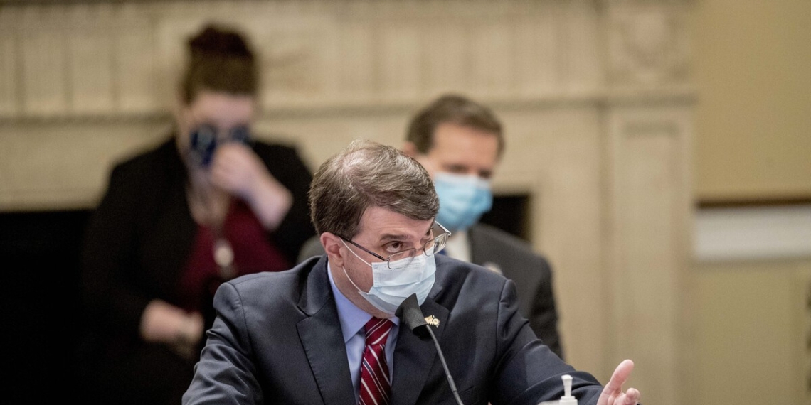 VA says it’ll stop almost all use of unproven drug on vets