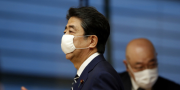 Japan lifts coronavirus emergency in all remaining areas