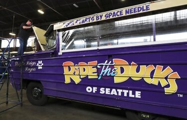 Wanna buy a Duck? Former troubled Ride the Ducks Seattle tour fleet hits the auction block